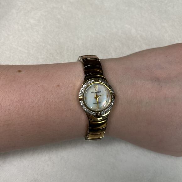 Vintage Peugeot Gold Diamond And Mother Of Pearl Classic Round Women\'s Watch FS main image 7